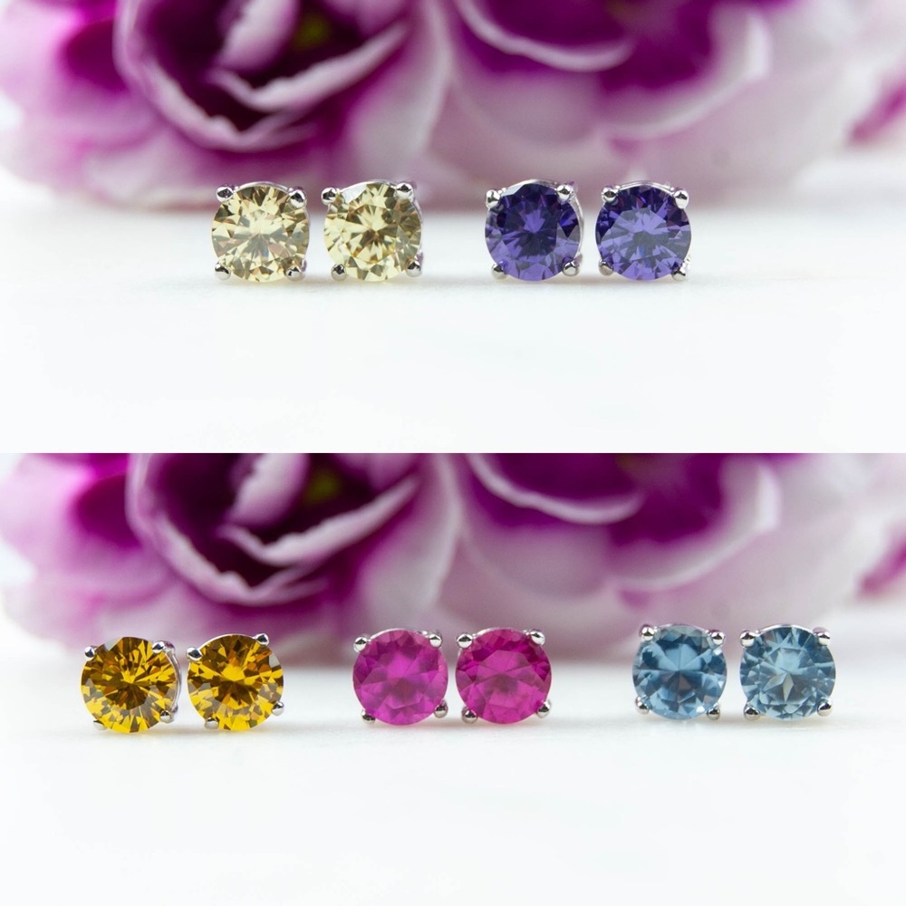 Cubic Zirconia Studs | Round